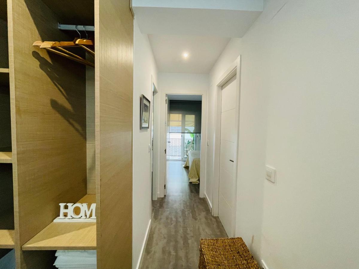 Appartamento Apartamento Puerta Carmona Siviglia Esterno foto